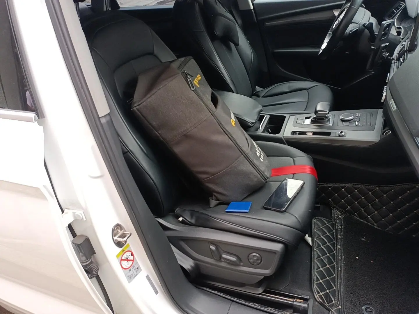Audi Q5L 2018 40 TFSI Progressive China VI