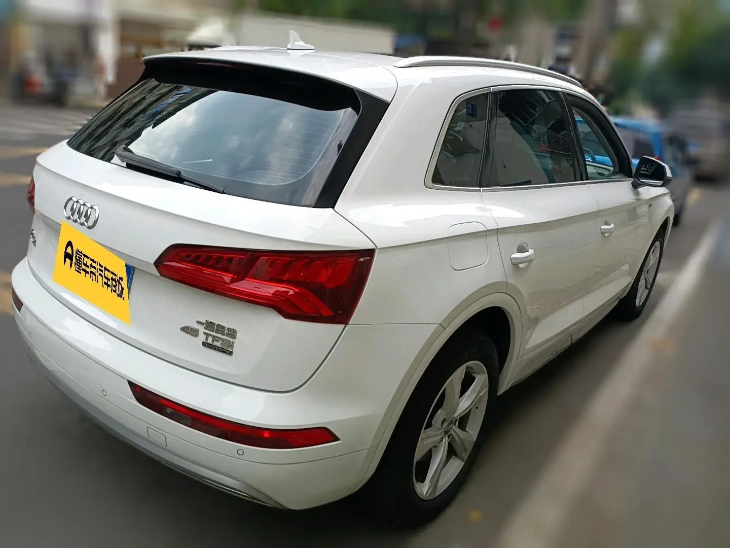 Audi Q5L 2018 40 TFSI Progressive China VI