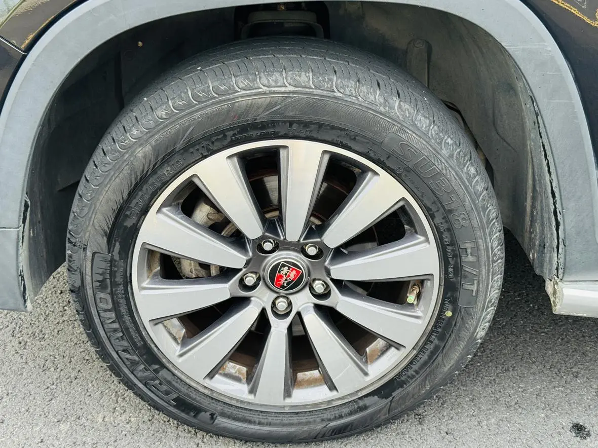 Roewe RX8 2018 30T Smart Connected 2WD Flagship