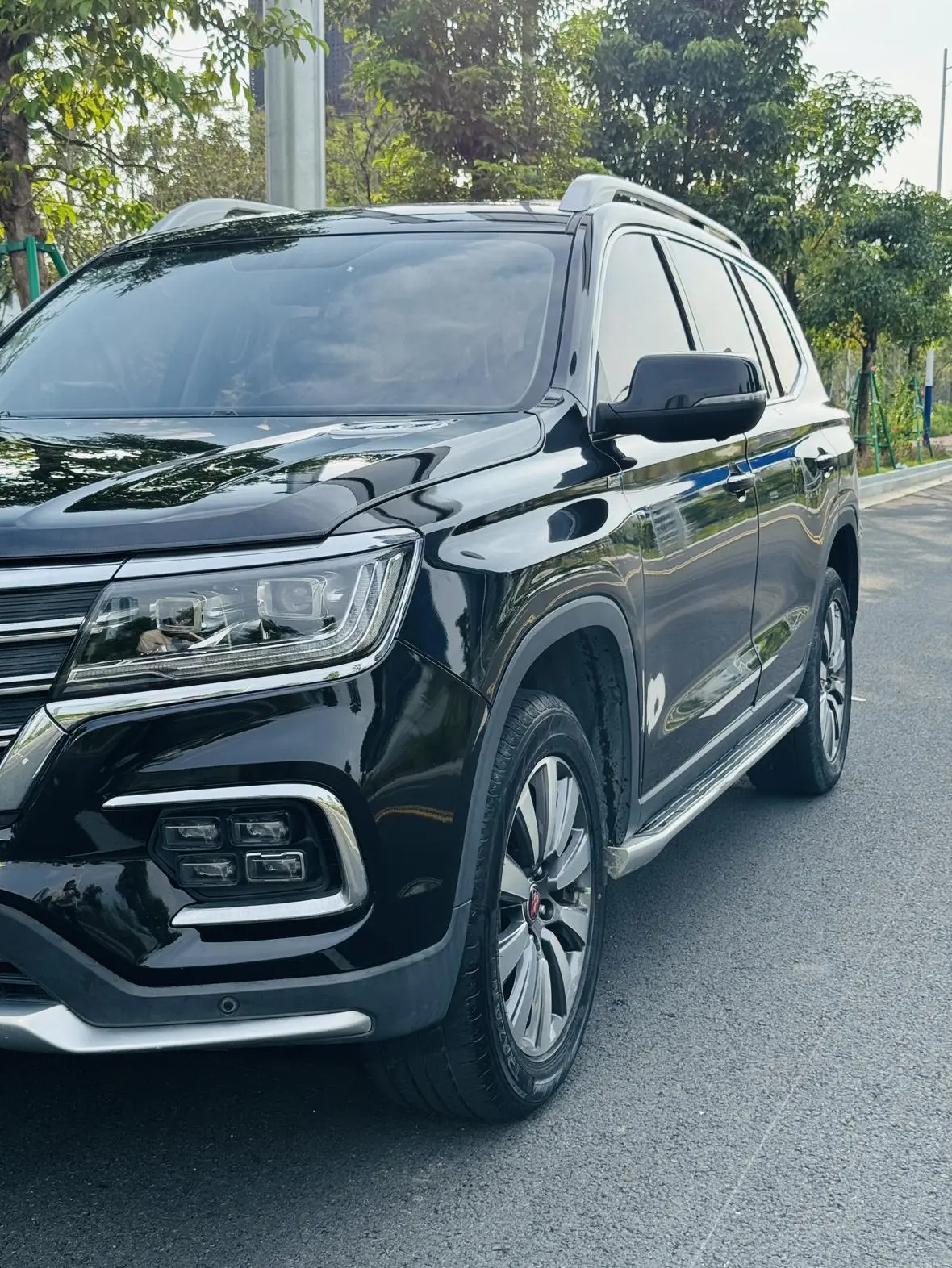 Roewe RX8 2018 30T Smart Connected 2WD Flagship