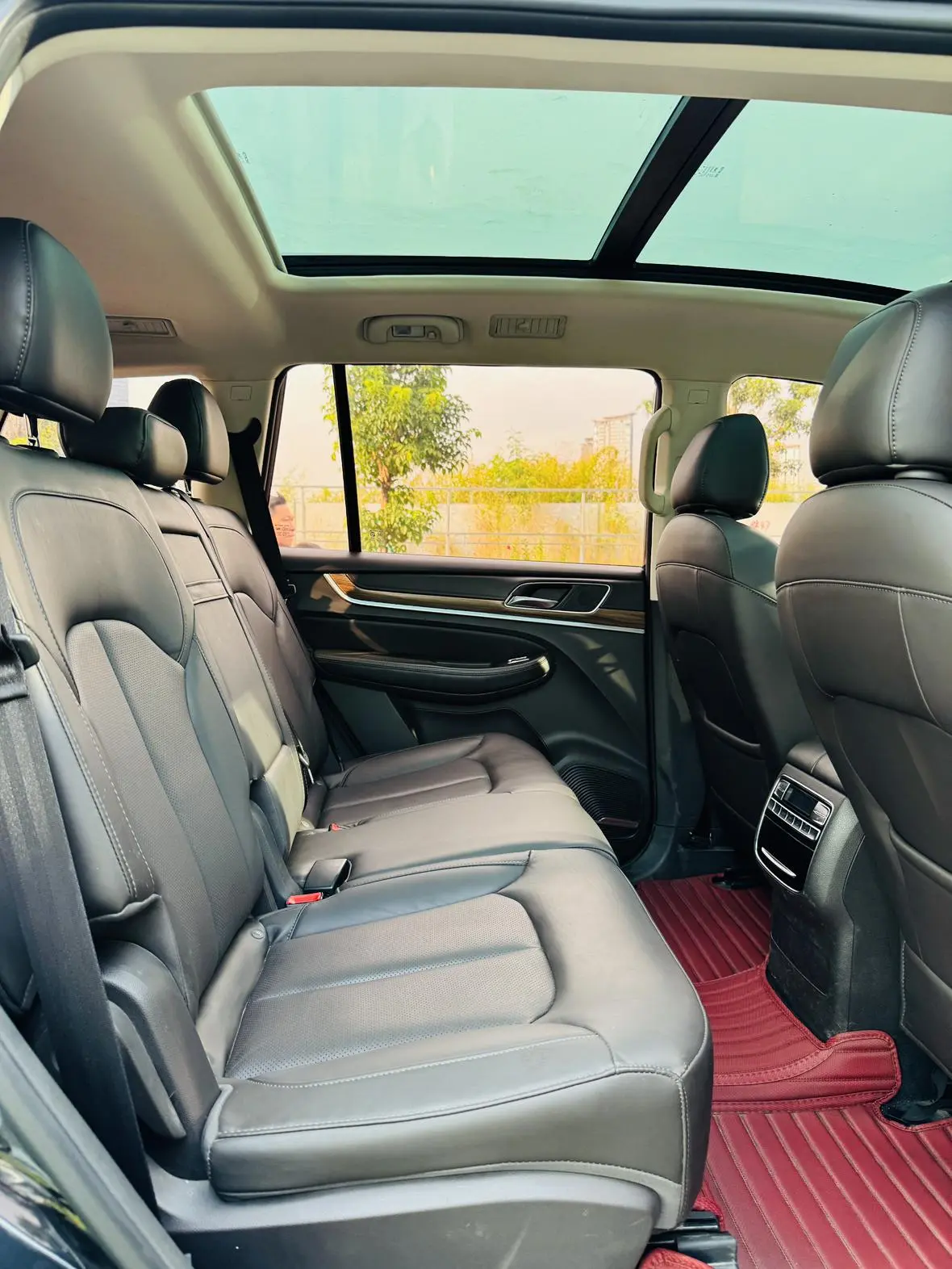 Roewe RX8 2018 30T Smart Connected 2WD Flagship