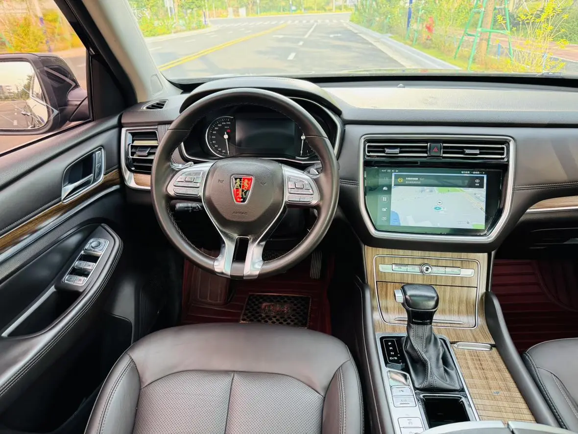 Roewe RX8 2018 30T Smart Connected 2WD Flagship