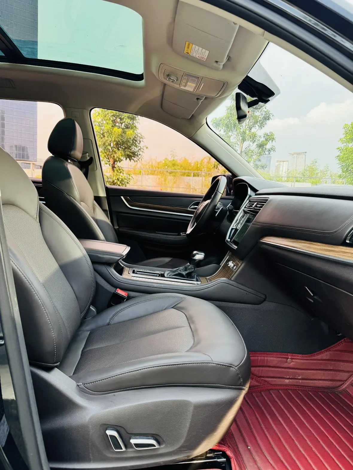Roewe RX8 2018 30T Smart Connected 2WD Flagship
