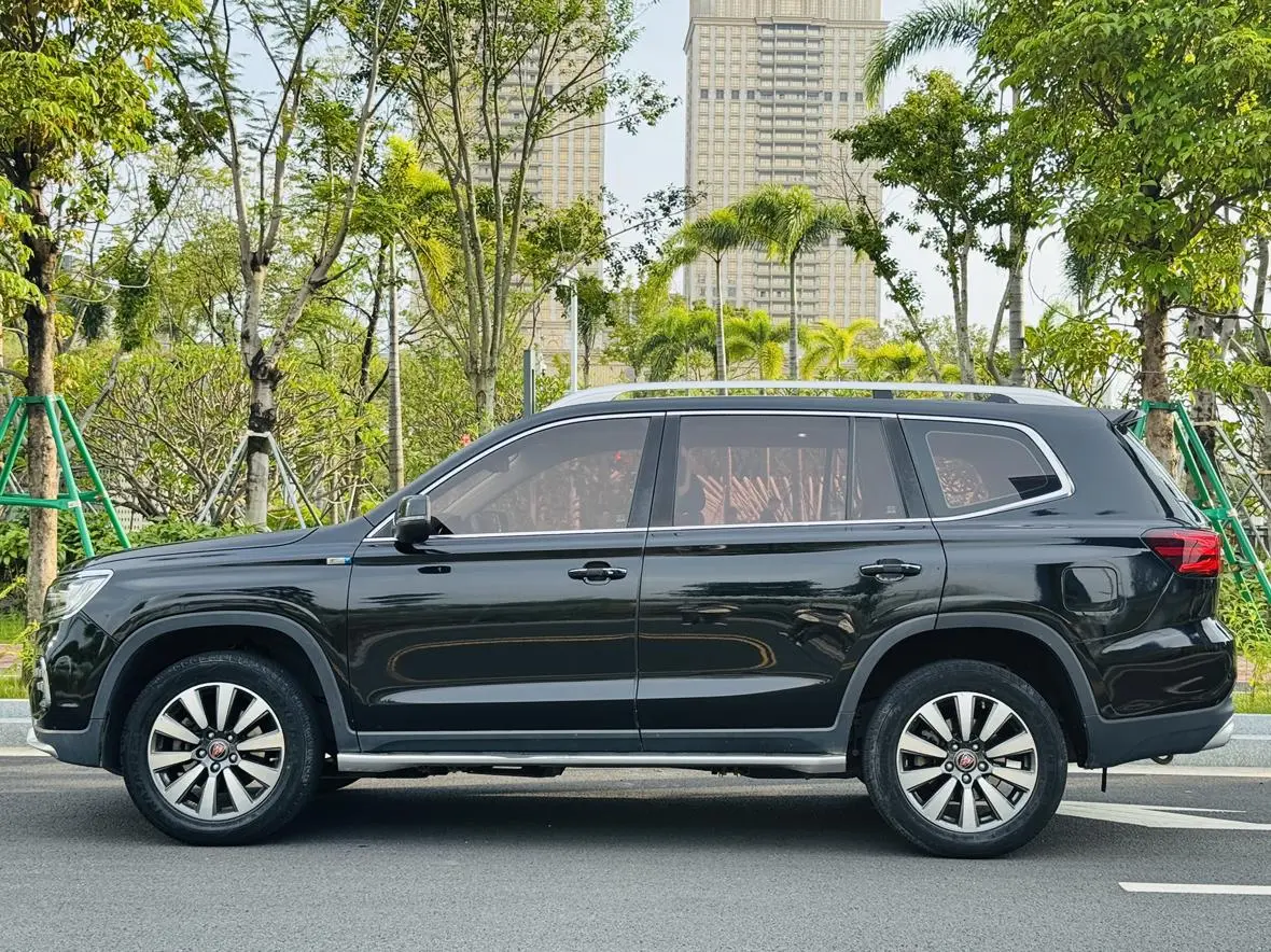Roewe RX8 2018 30T Smart Connected 2WD Flagship