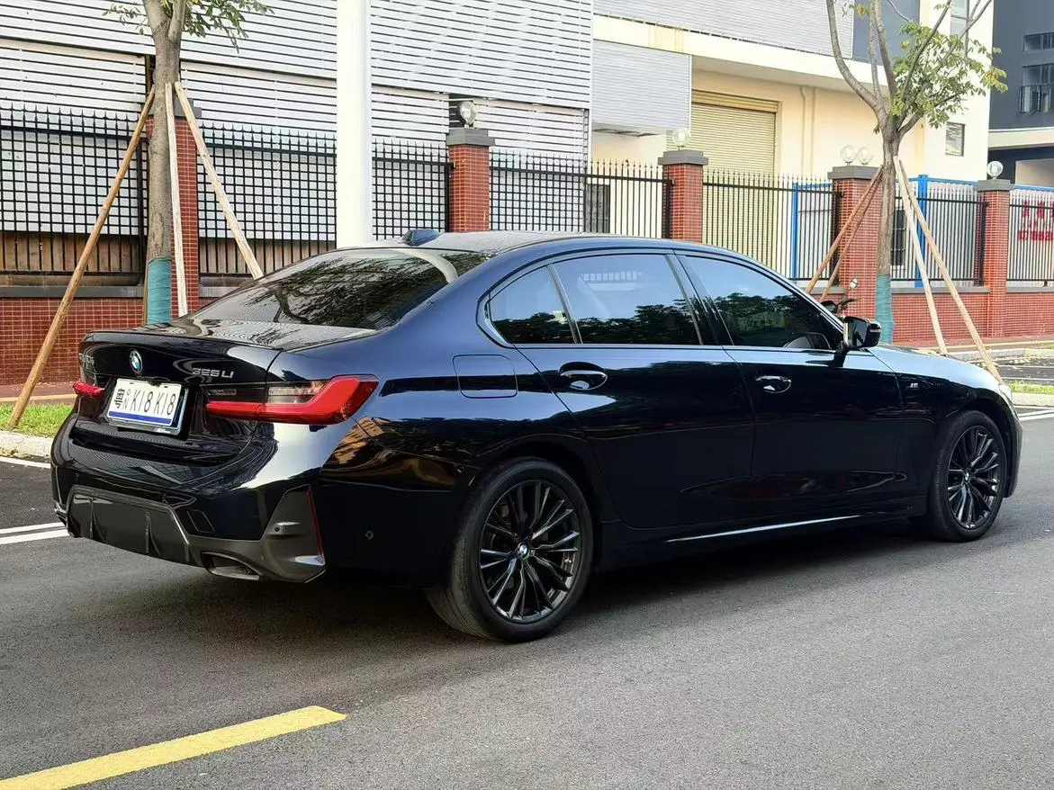 BMW 3 Series 2023 325Li M Sport Shadow Night Package