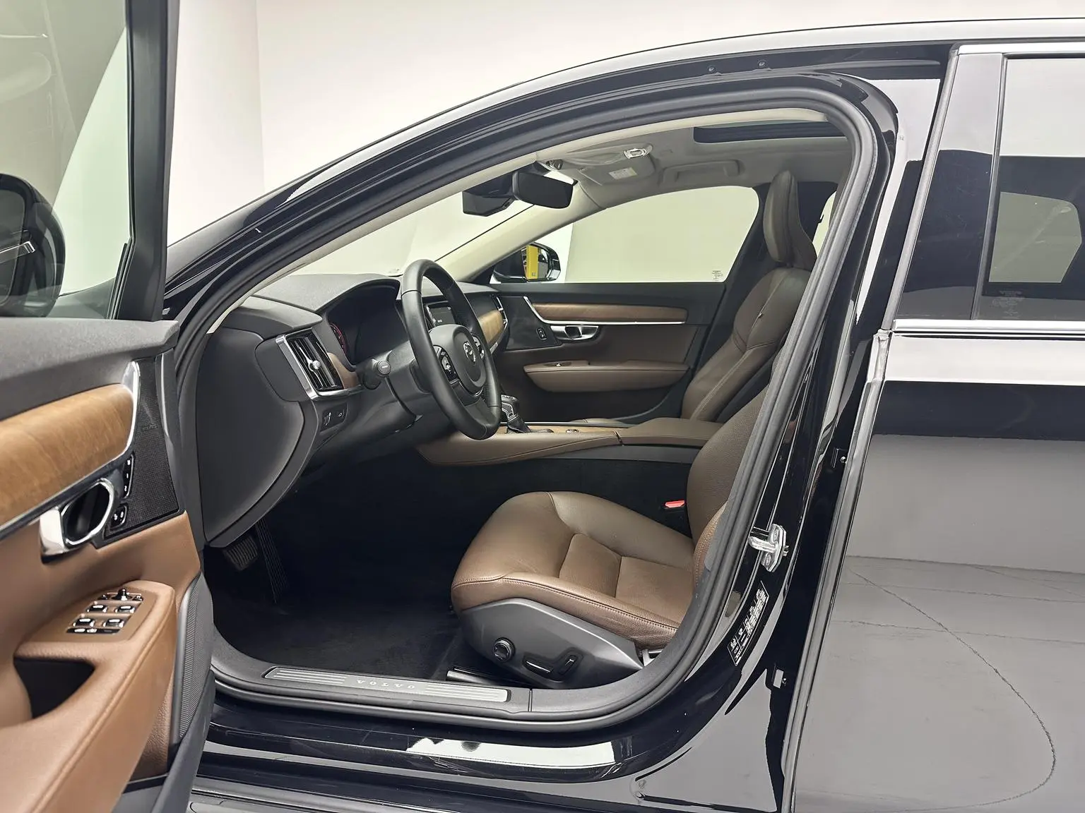 Volvo S90 2019 T5 Vision