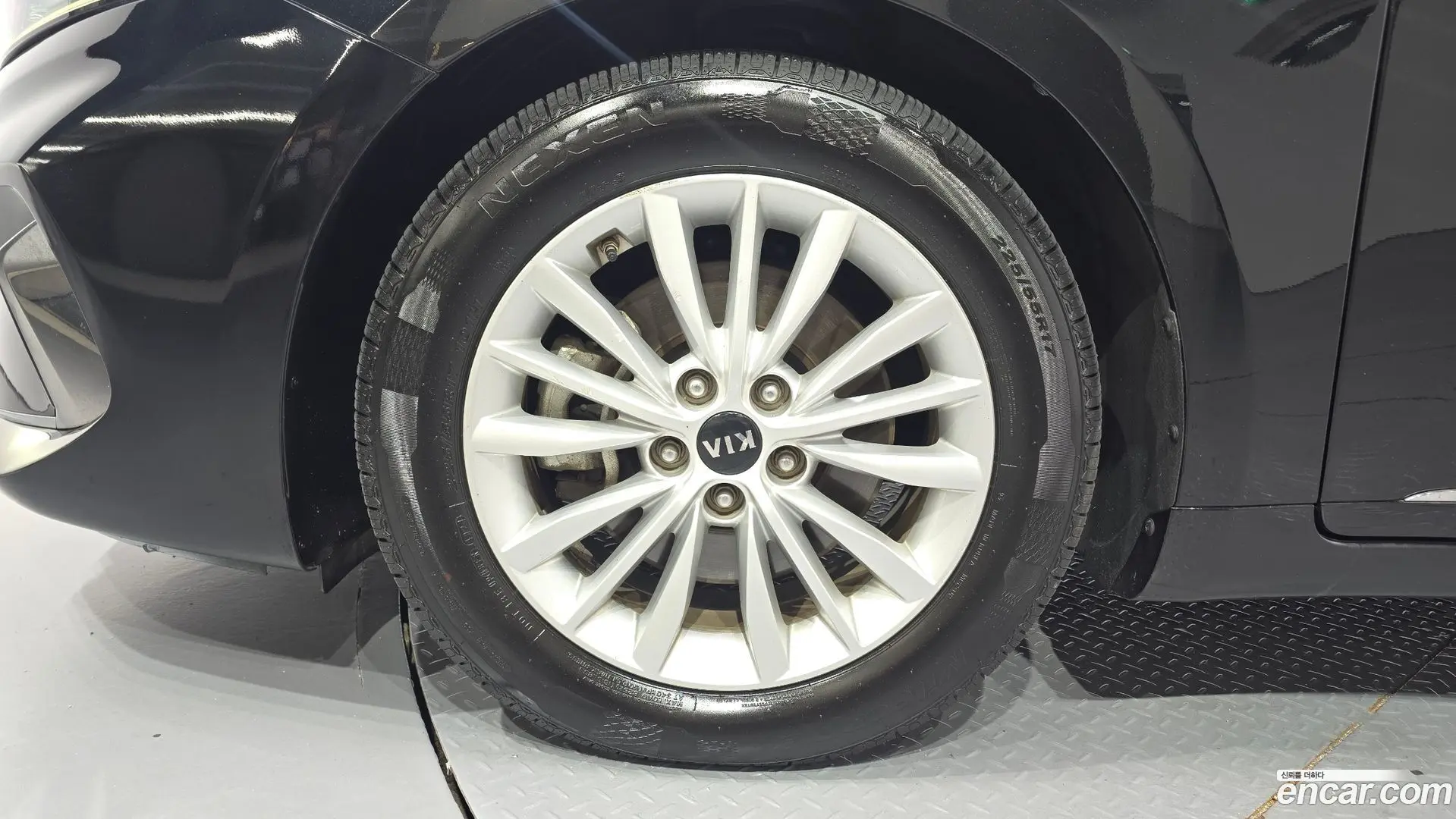 Kia K7 3.0 LPI Trendy(Rented Car)