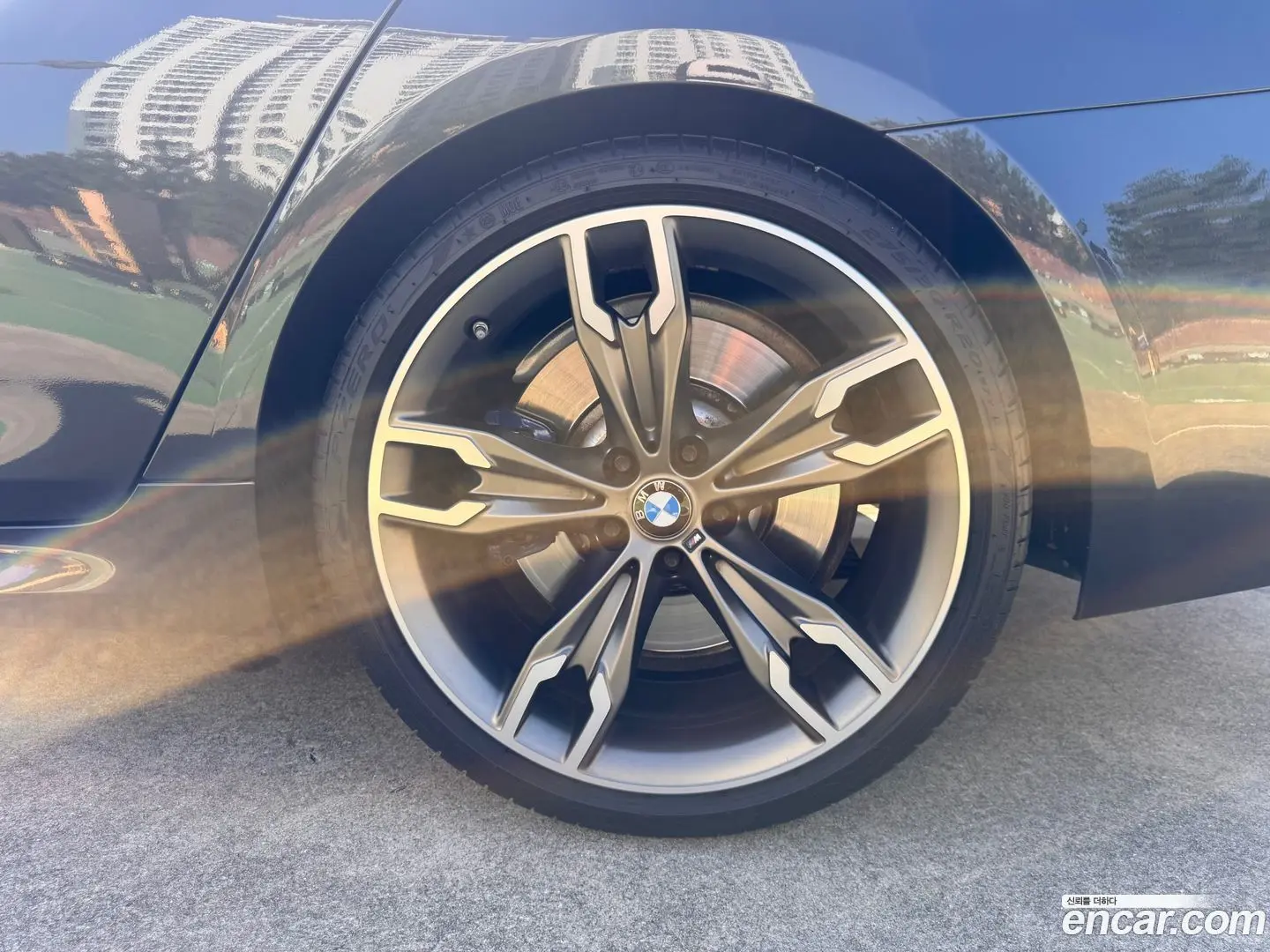 BMW 5-Series M550i xDrive 2022