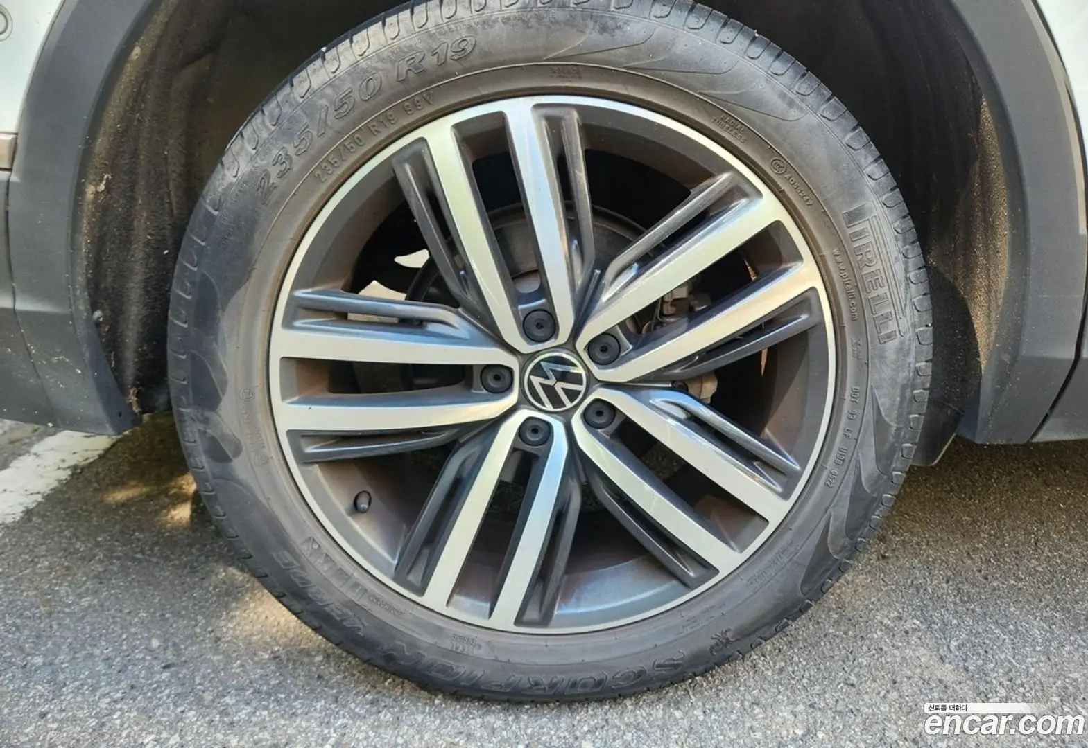 Volkswagen Tiguan 2.0 TSI Prestige
