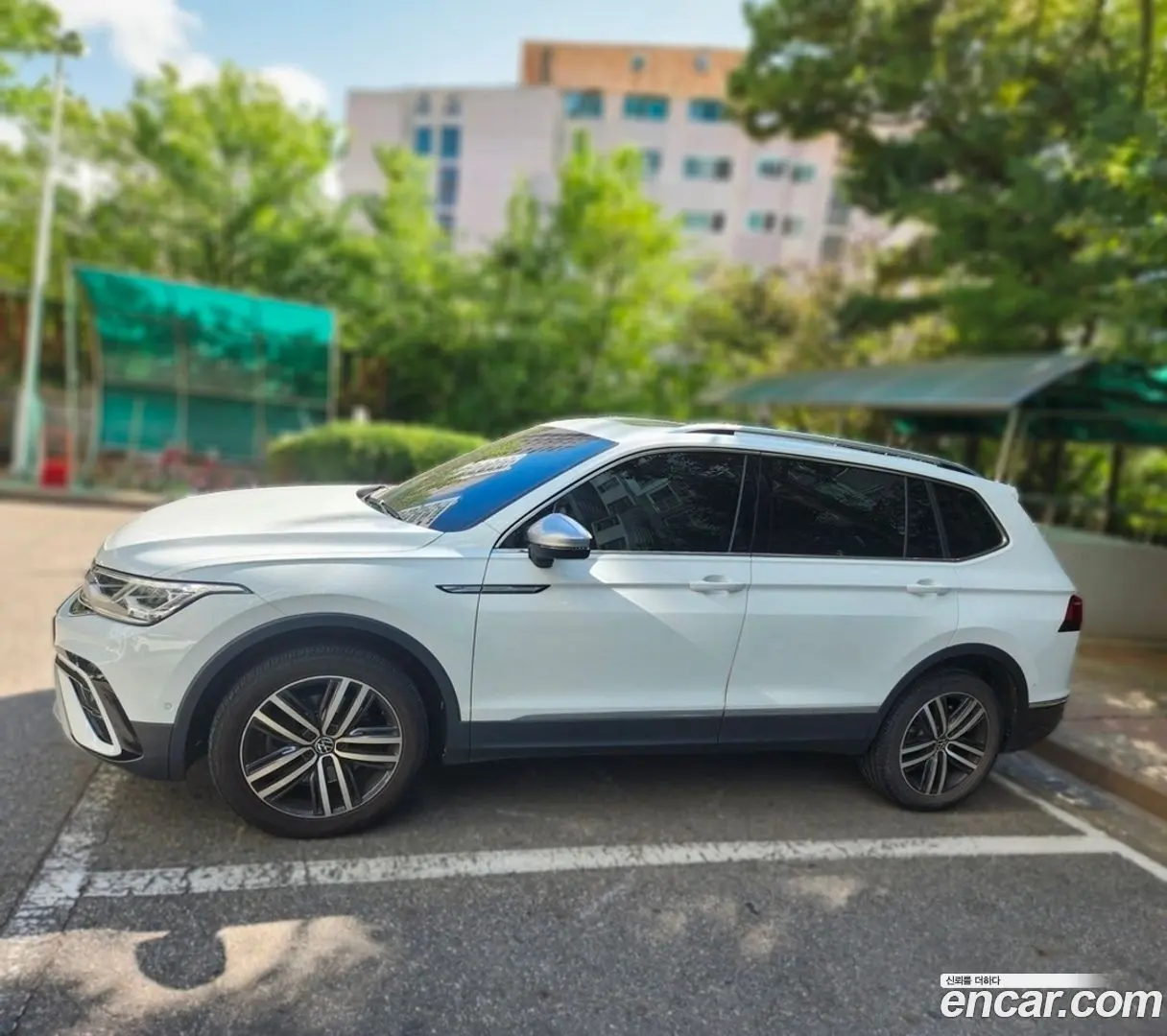 Volkswagen Tiguan 2.0 TSI Prestige