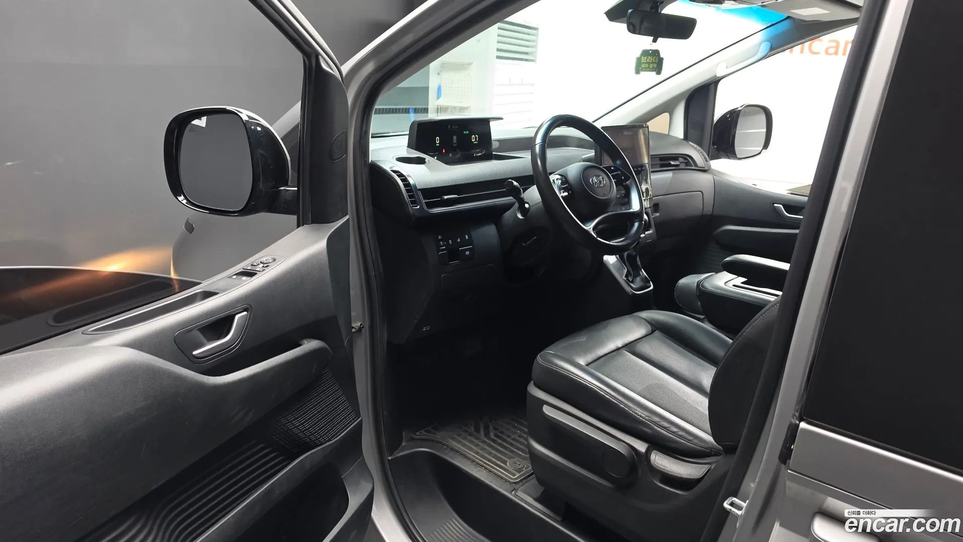Hyundai Staria Cargo 3-Seater 2022