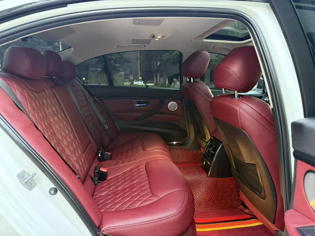 BMW 3 Series 2018 320Li Leading M Sport Package