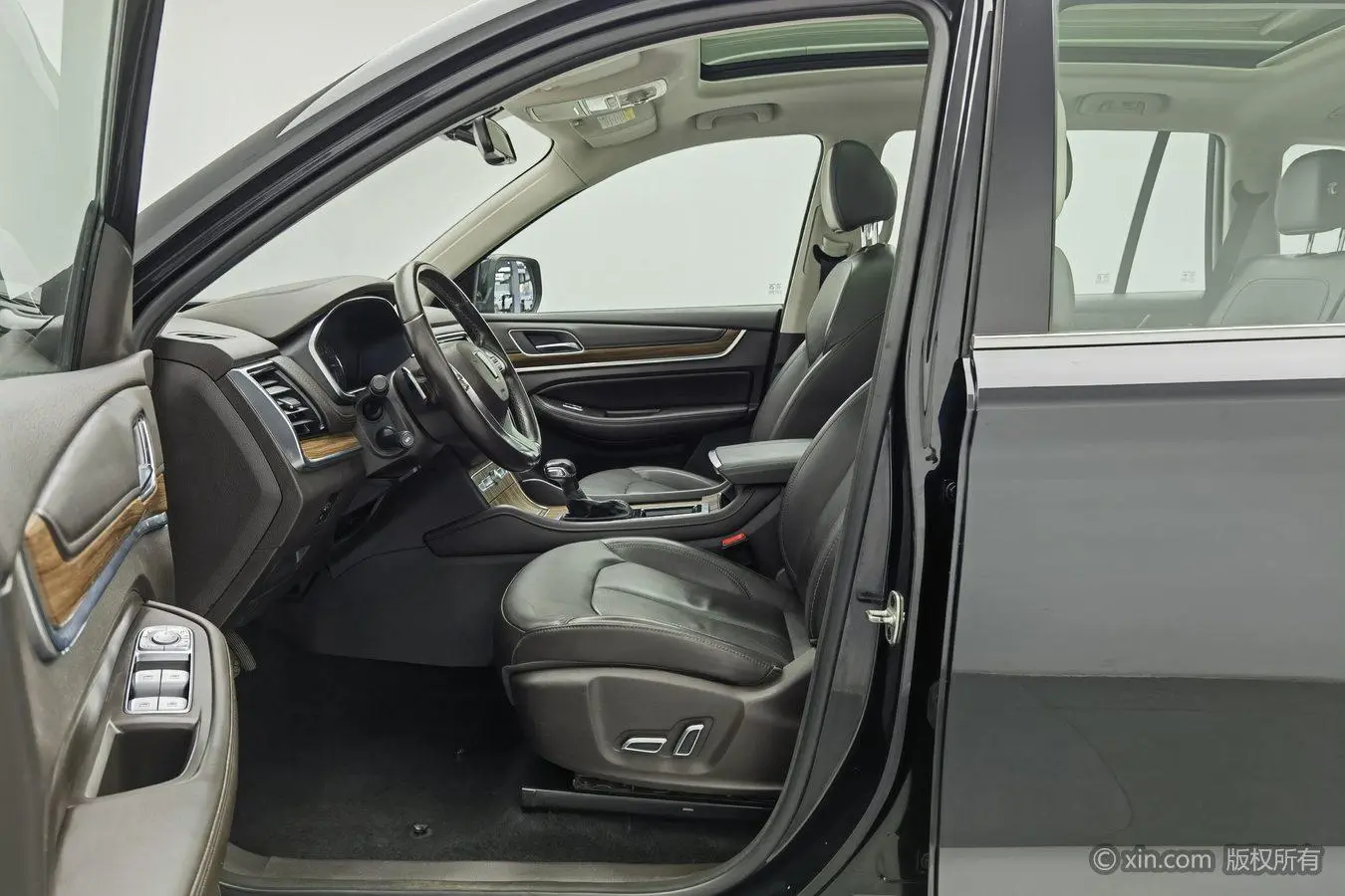 Roewe RX8 2019 30T Smart Connected 2WD Flagship