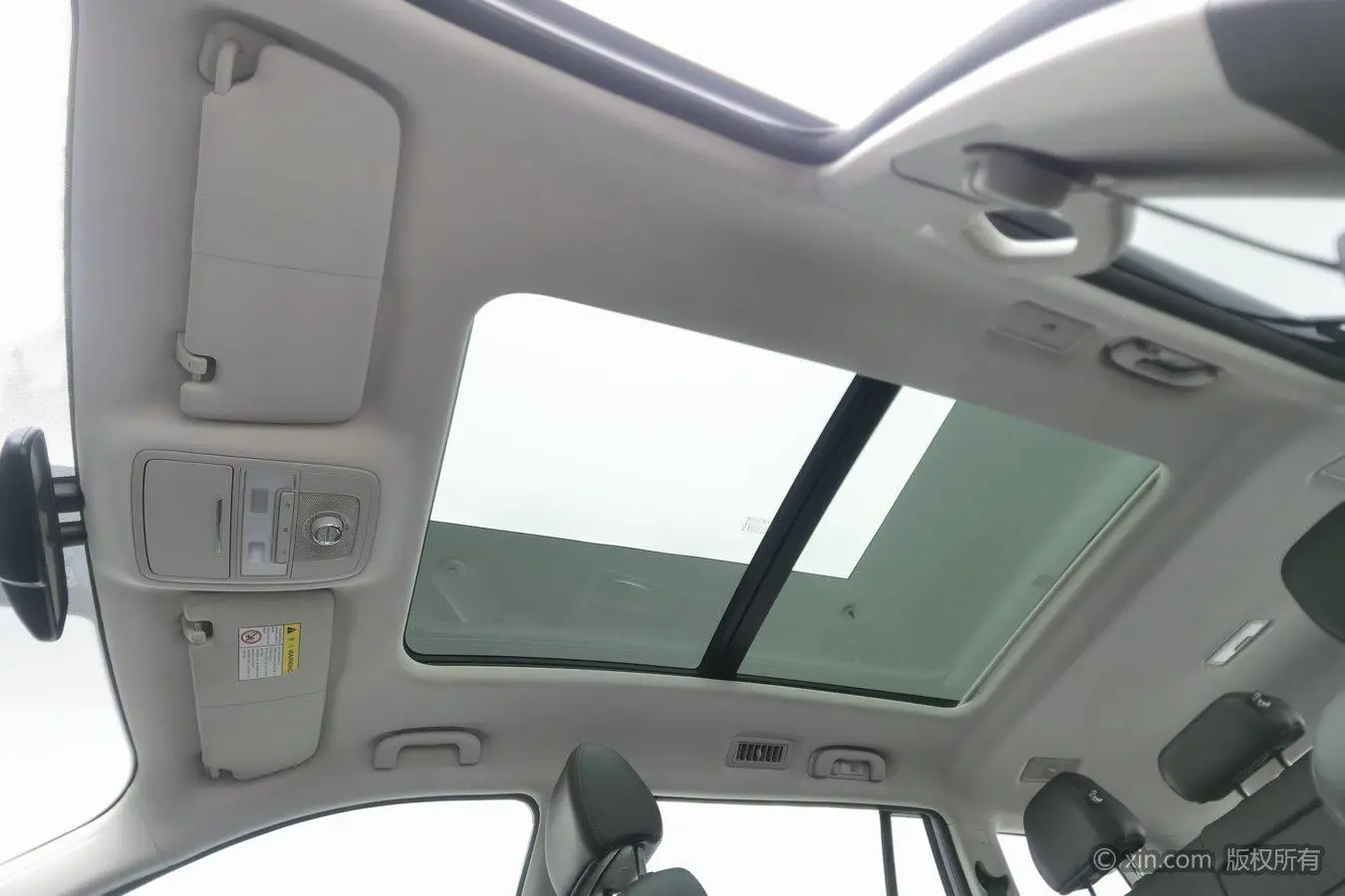 Roewe RX8 2019 30T Smart Connected 2WD Flagship