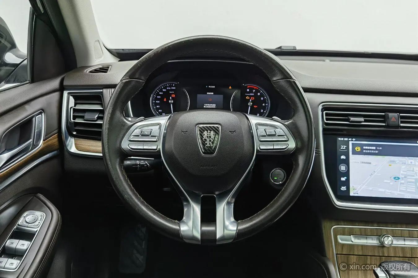 Roewe RX8 2019 30T Smart Connected 2WD Flagship