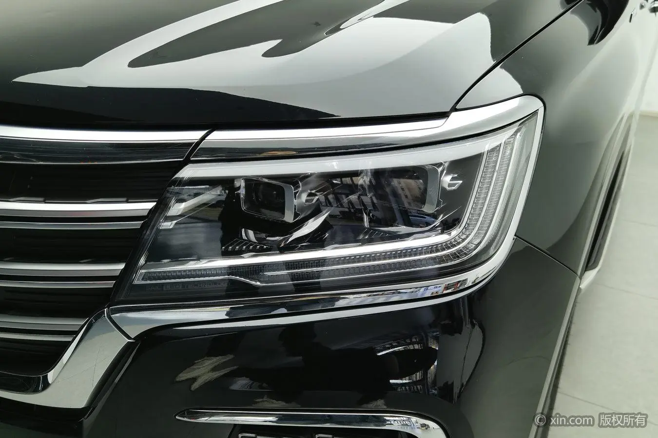 Roewe RX8 2019 30T Smart Connected 2WD Flagship
