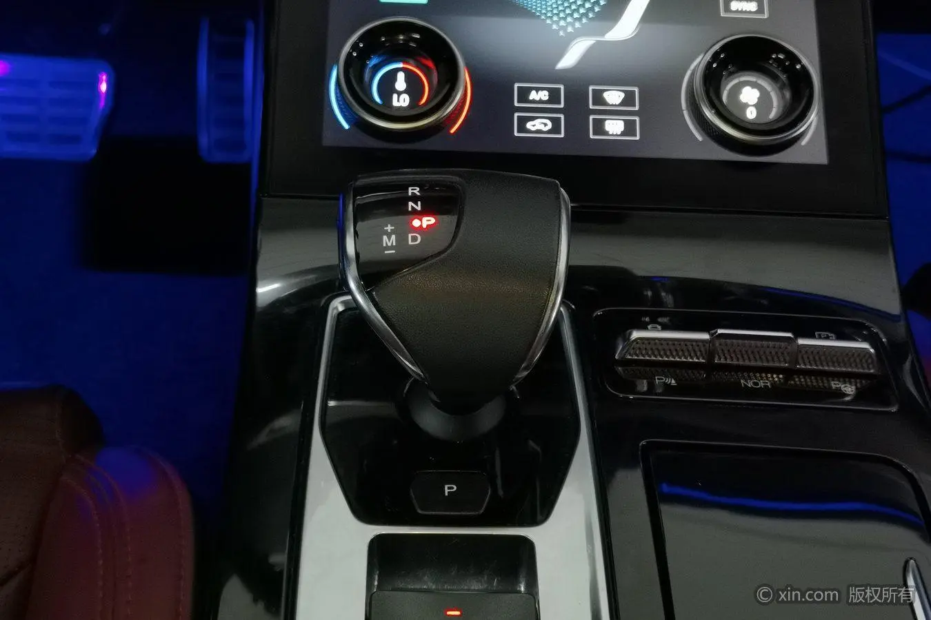 Jetour X70 PLUS 2021 1.6T DCT 5 seat