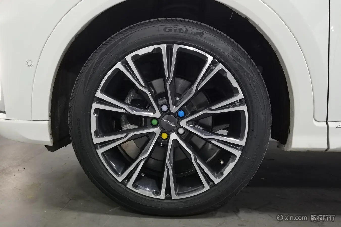 Jetour X70 PLUS 2021 1.6T DCT 5 seat