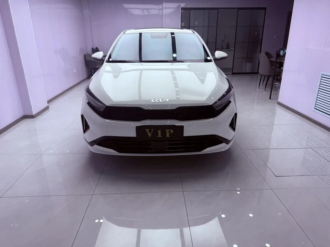 Kia K3 2023 1.5L IVT Luxury