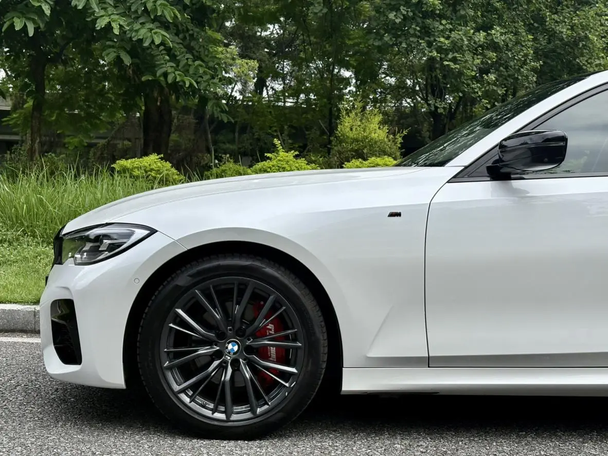 BMW 3 Series 2020 325Li M Sport Shadow Night Package