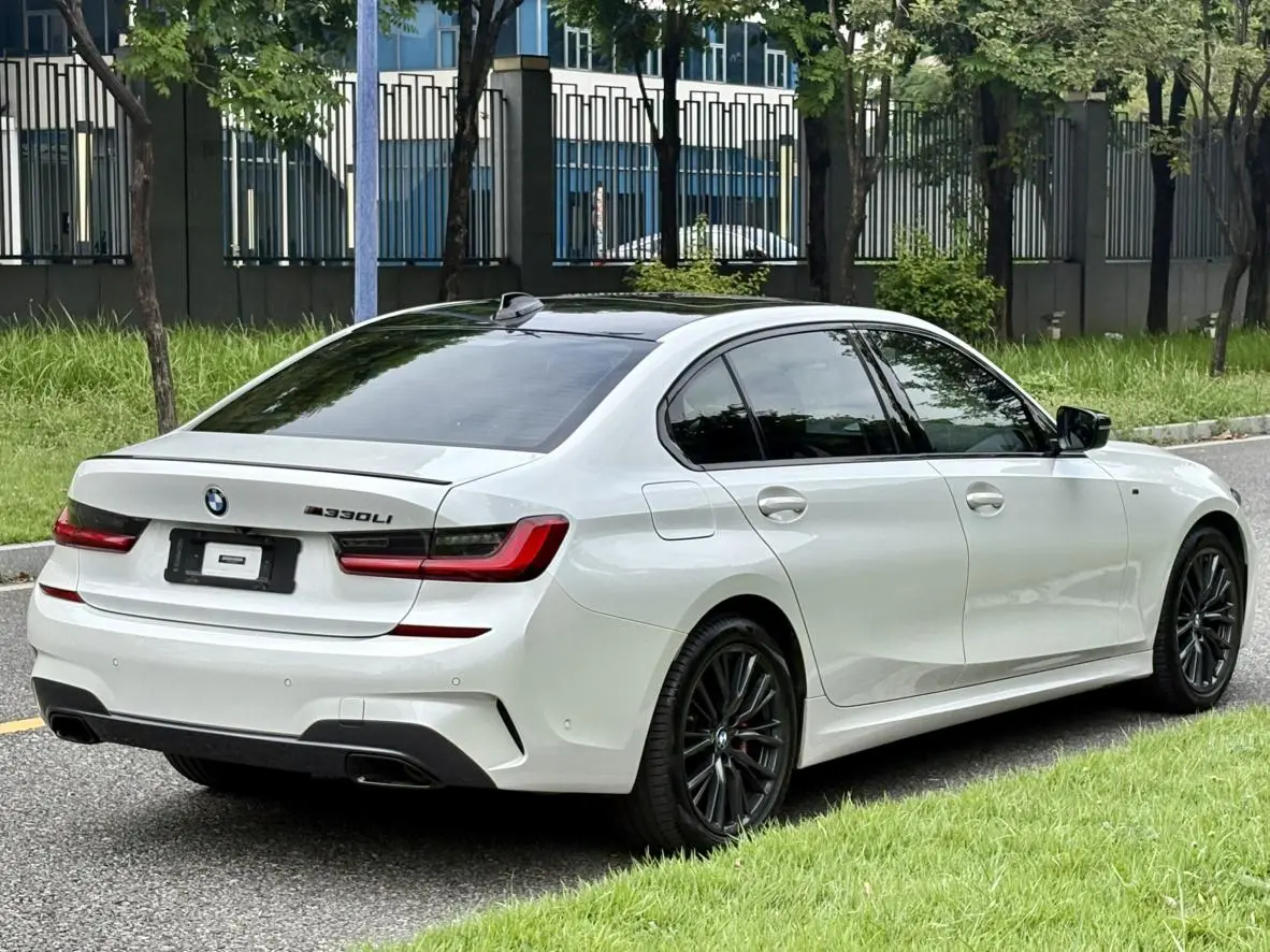 BMW 3 Series 2020 325Li M Sport Shadow Night Package
