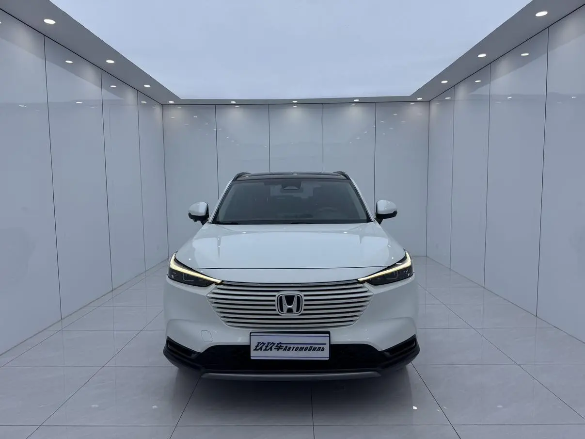 Honda Vezel 2023 1.5L CVT Pioneer