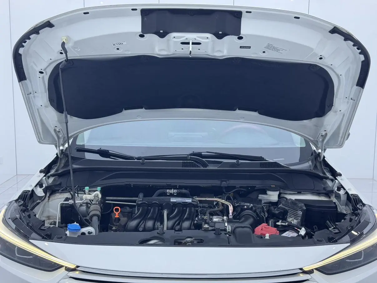 Honda Vezel 2023 1.5L CVT Pioneer