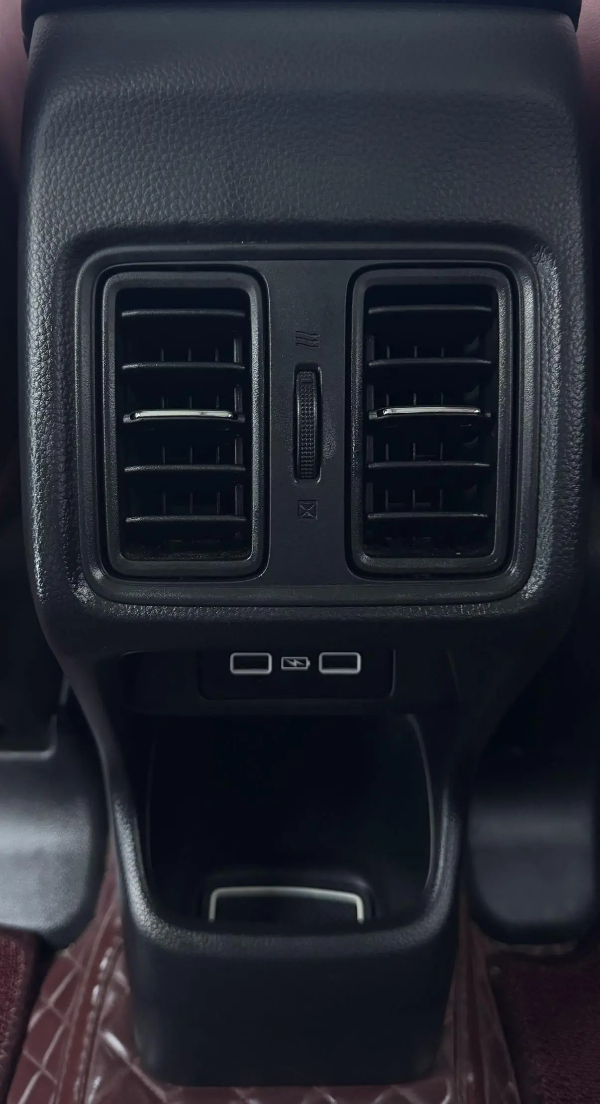 Honda Vezel 2023 1.5L CVT Pioneer