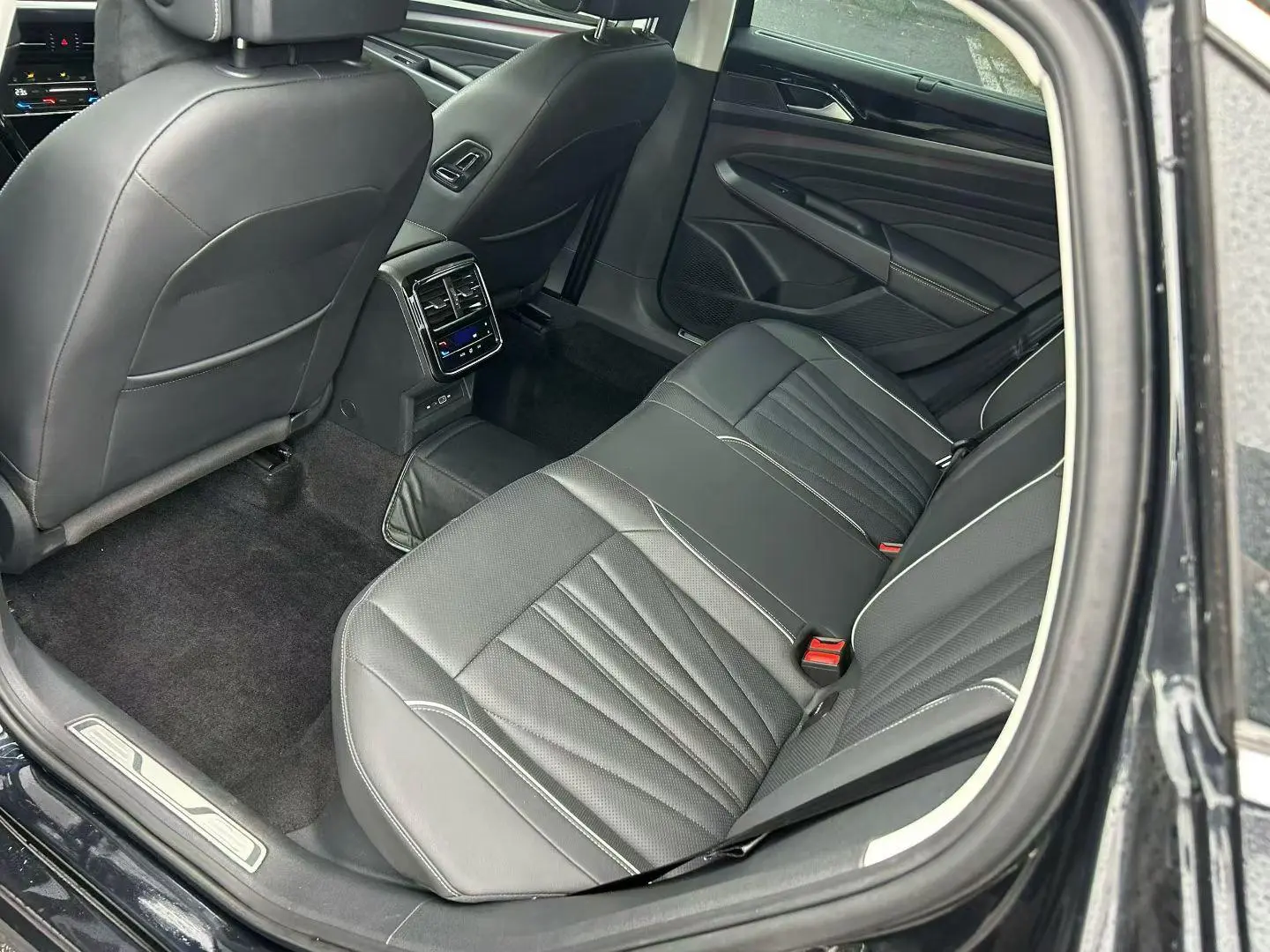 Volkswagen Passat 2024 380TSI Star Luxury