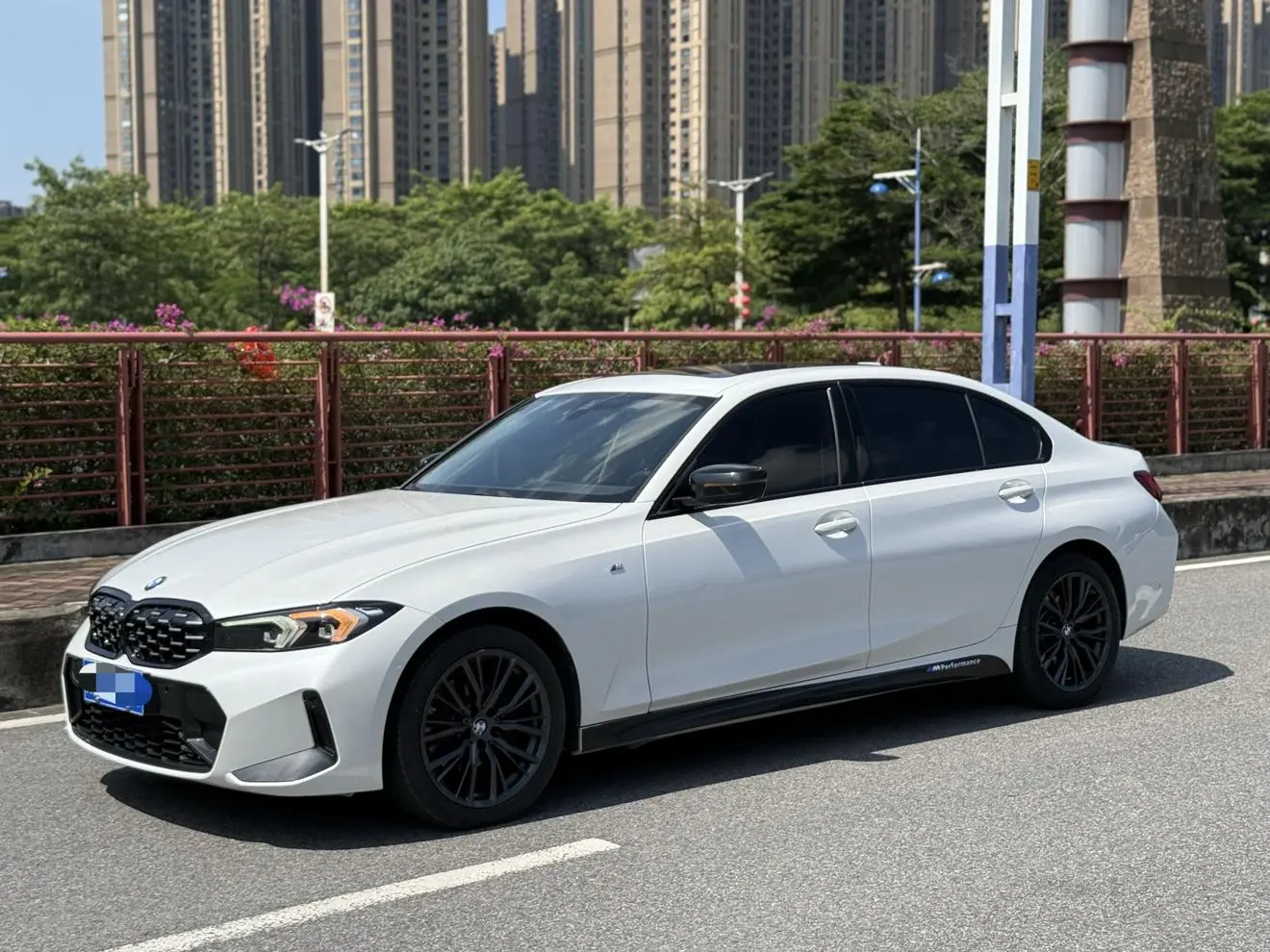 BMW 3 Series 2023 325Li M Sport Shadow Night Package