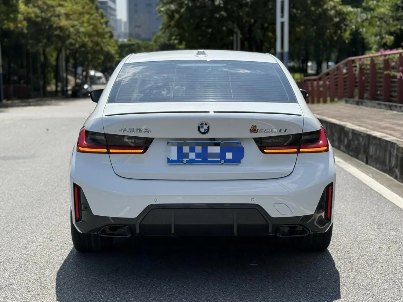 BMW 3 Series 2023 325Li M Sport Shadow Night Package