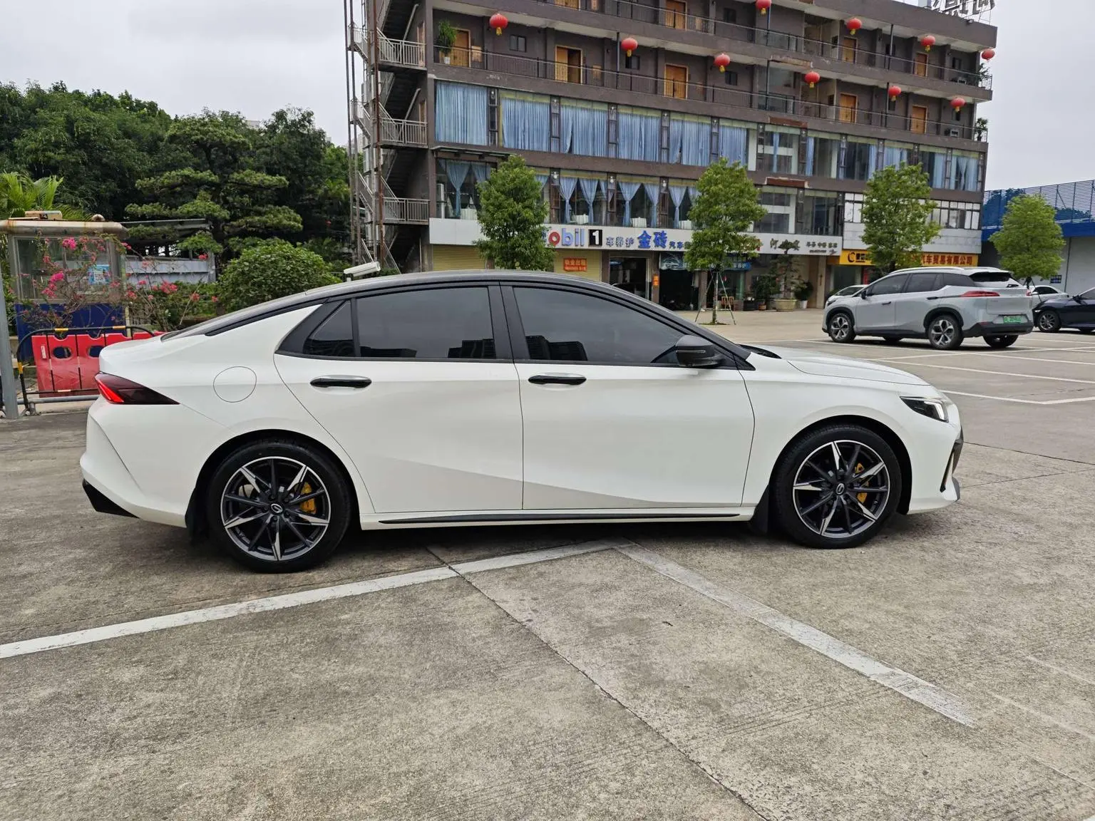 GAC Trumpchi Empow 2023 270T DCT J16