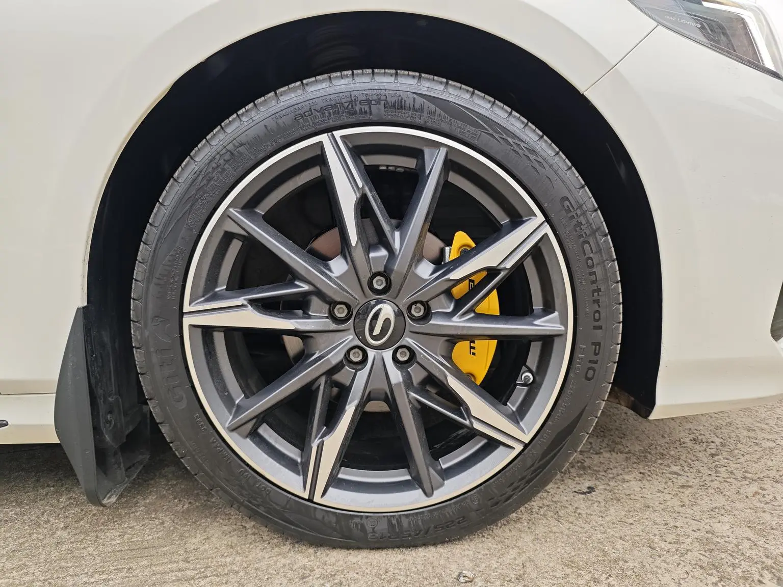 GAC Trumpchi Empow 2023 270T DCT J16