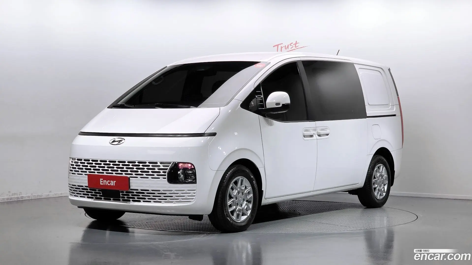 Hyundai Staria Cargo 5-Seater 2022