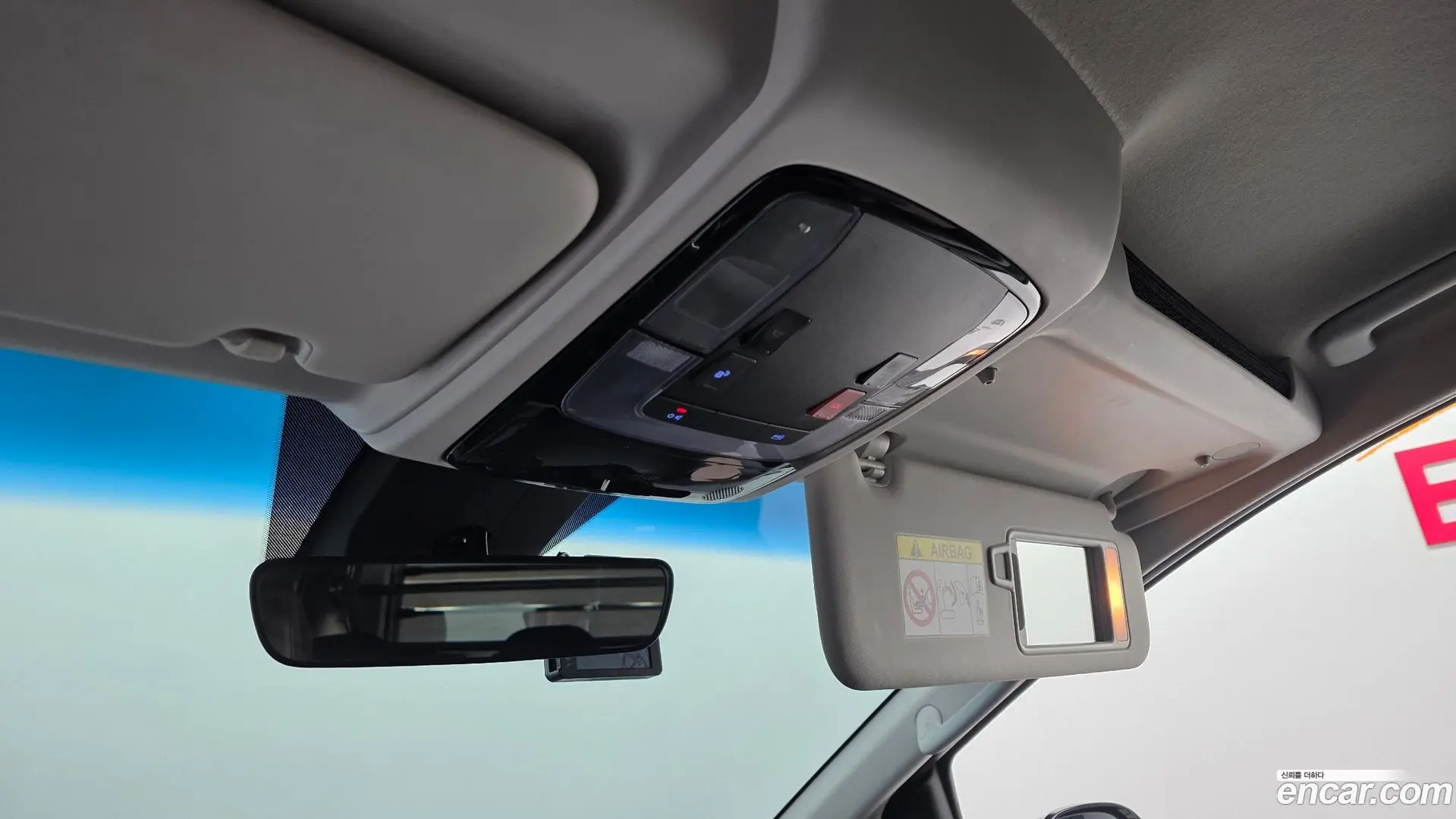 Hyundai Staria Cargo 5-Seater 2022