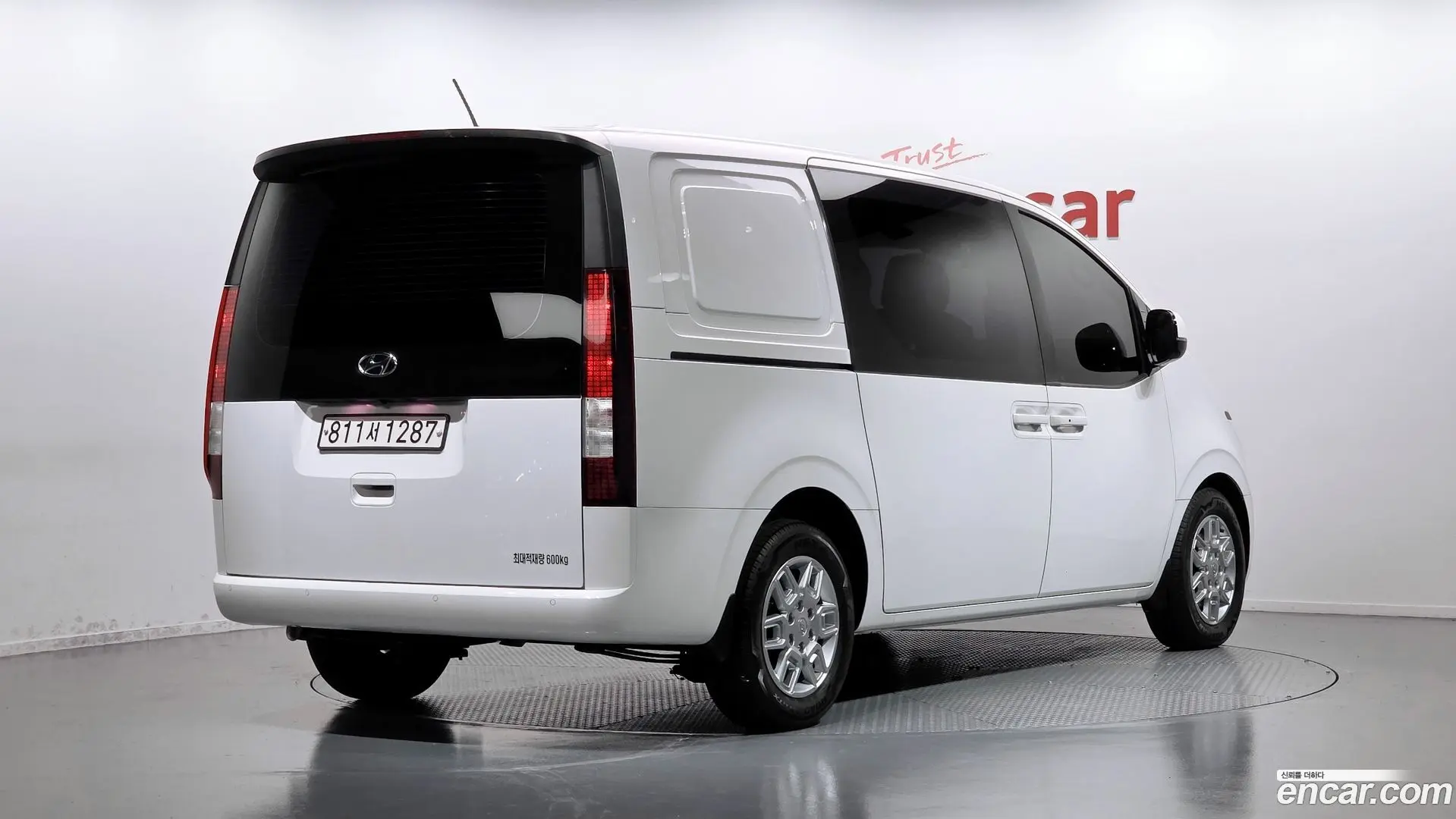 Hyundai Staria Cargo 5-Seater 2022