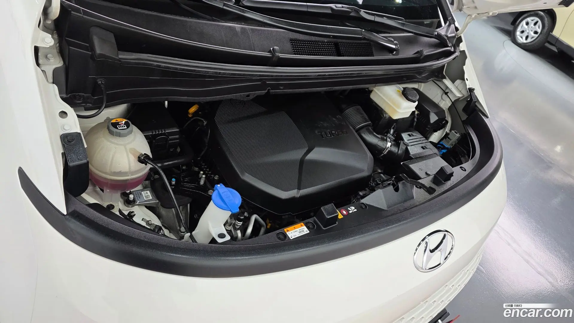 Hyundai Staria Cargo 5-Seater 2022