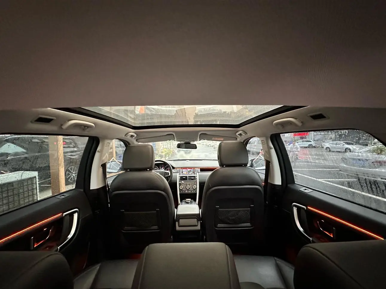 Land Rover Discovery Sport 2019 240PS SE China VI