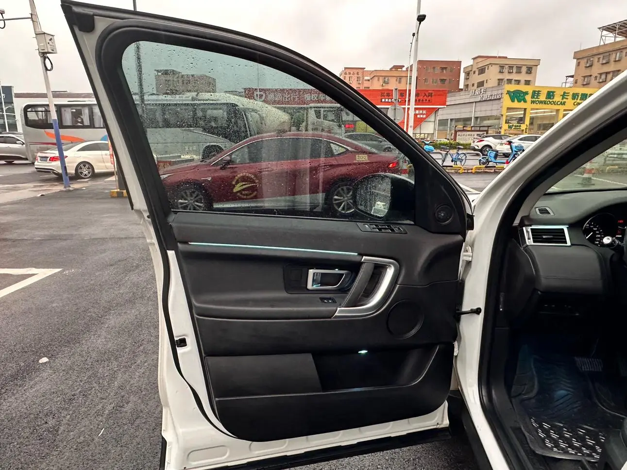 Land Rover Discovery Sport 2019 240PS SE China VI