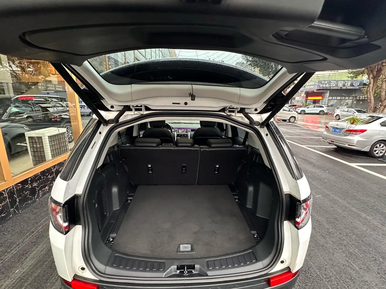 Land Rover Discovery Sport 2019 240PS SE China VI
