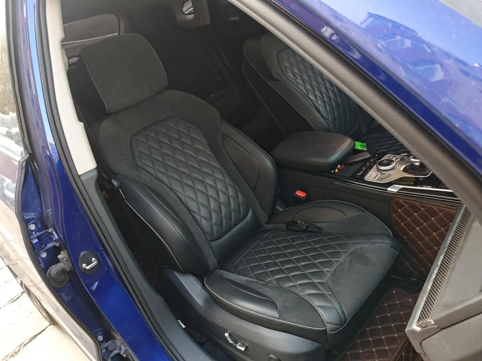 Hongqi HS5 2019 2.0T Smart Connected