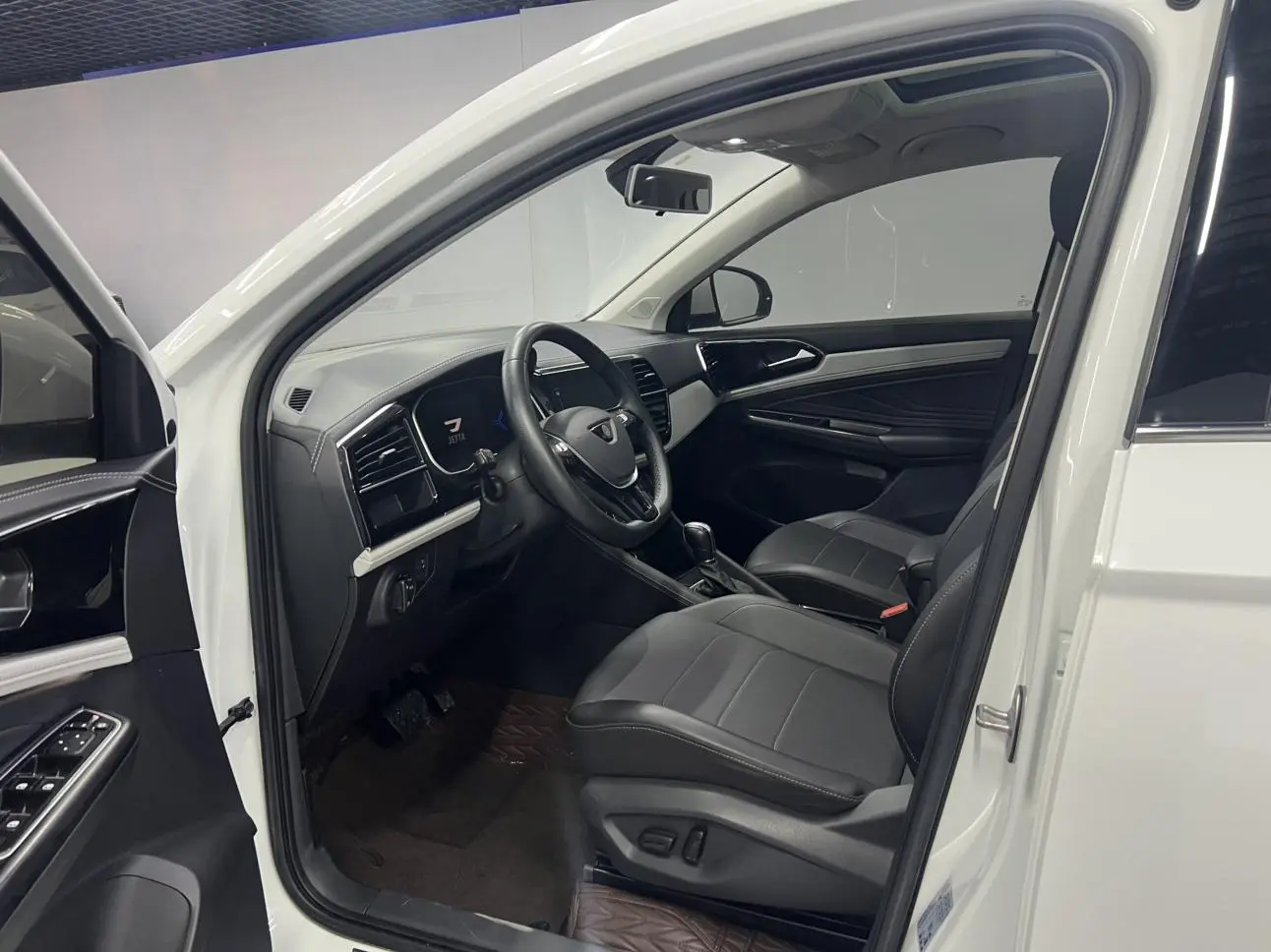 Jetta VS7 2022 1.4T Auto Comfort Plus Pro
