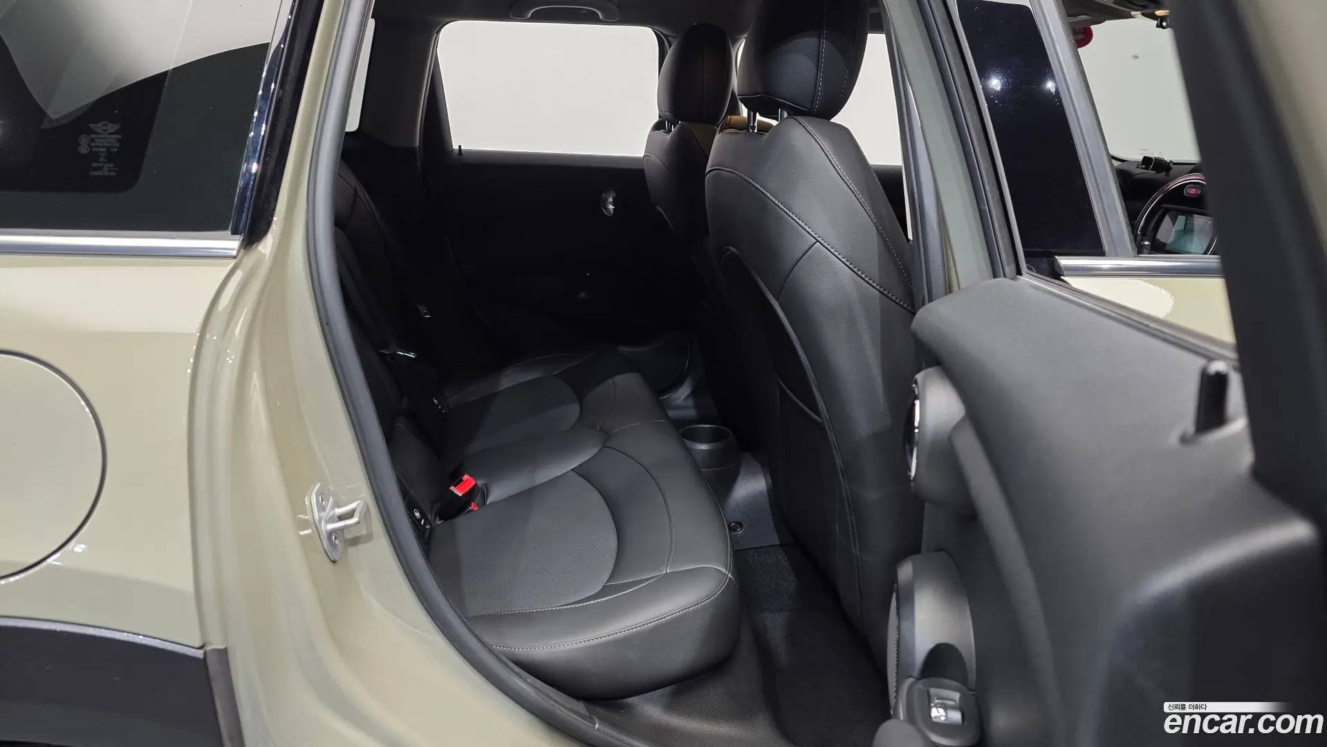 Mini Cooper 5Door Standard