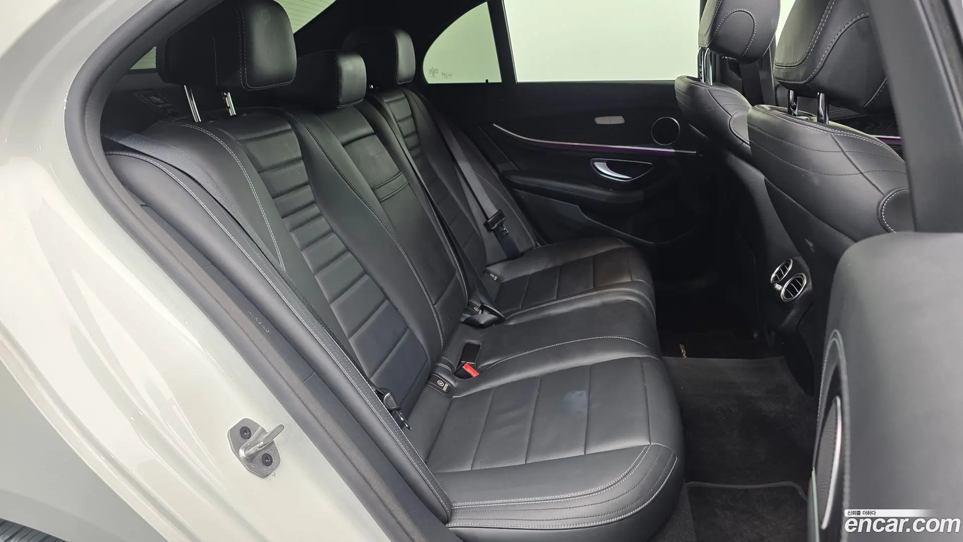 Mercedes-Benz E-Class E220d 4MATIC AMG Line