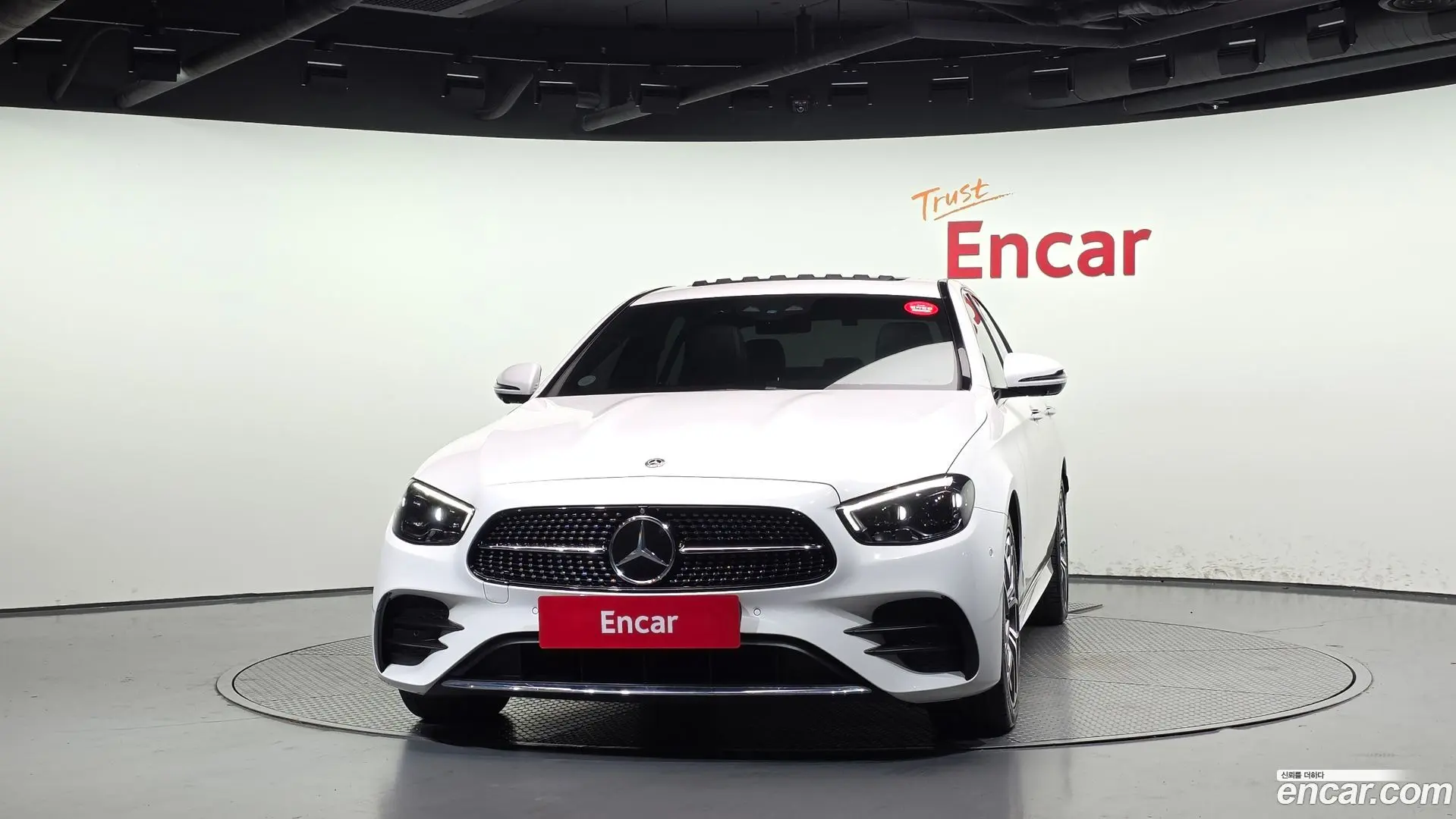 Mercedes-Benz E-Class E220d 4MATIC AMG Line