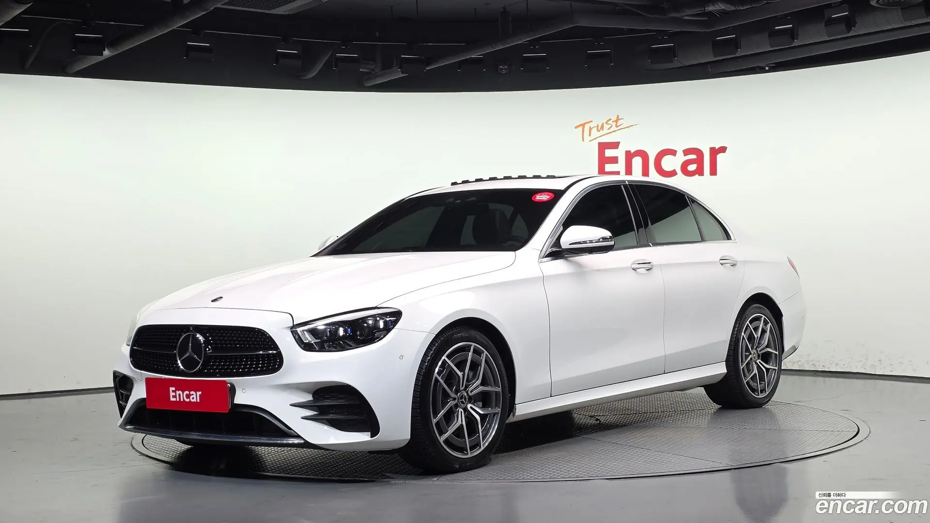 Mercedes-Benz E-Class E220d 4MATIC AMG Line