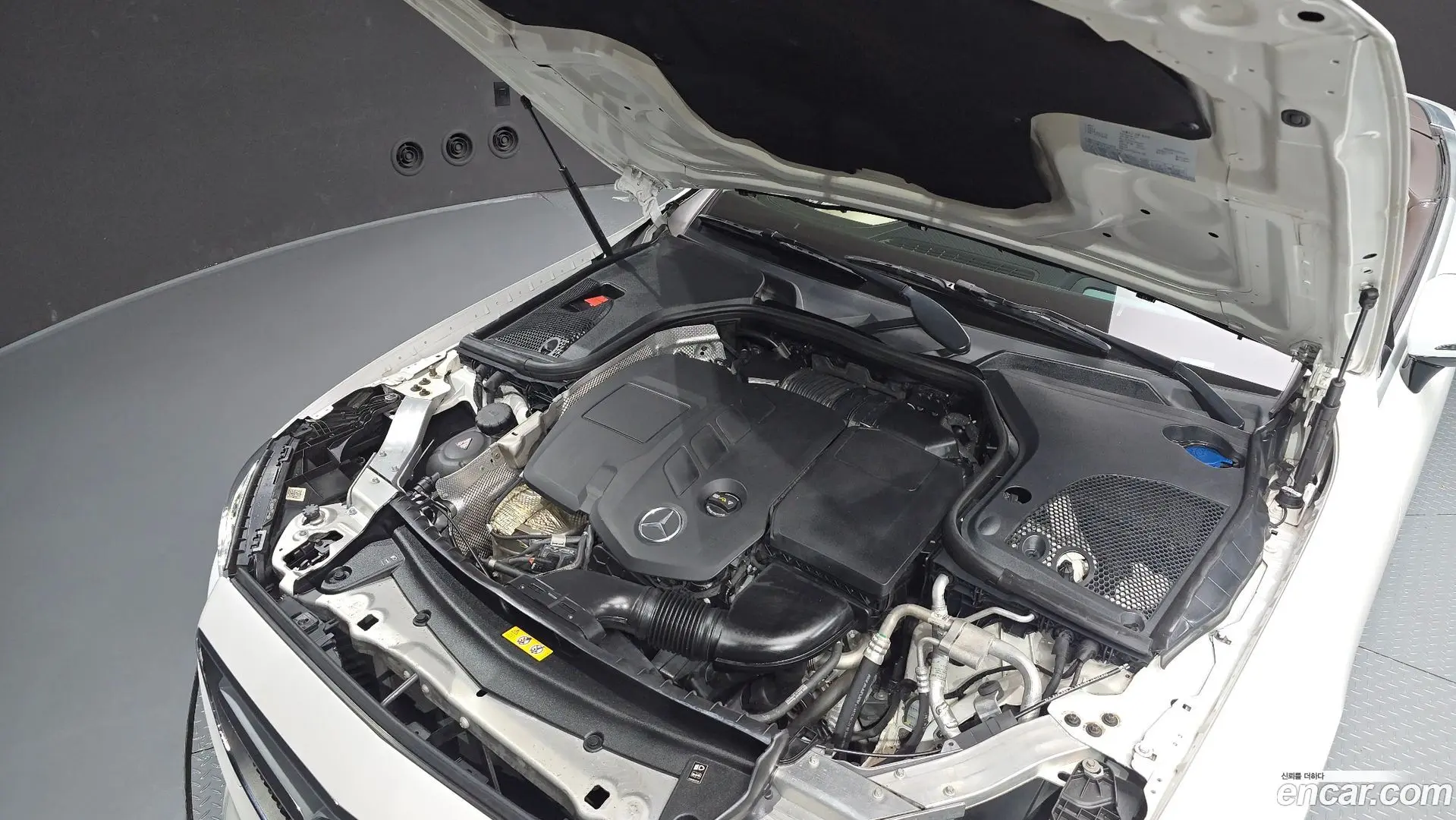 Mercedes-Benz E-Class E220d Cabriolet