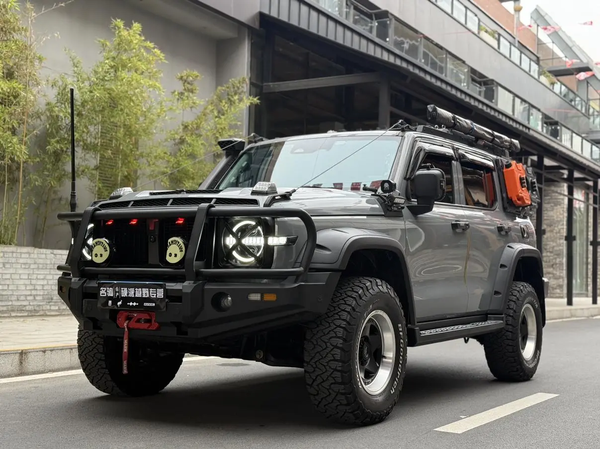 300 2022 2.0T