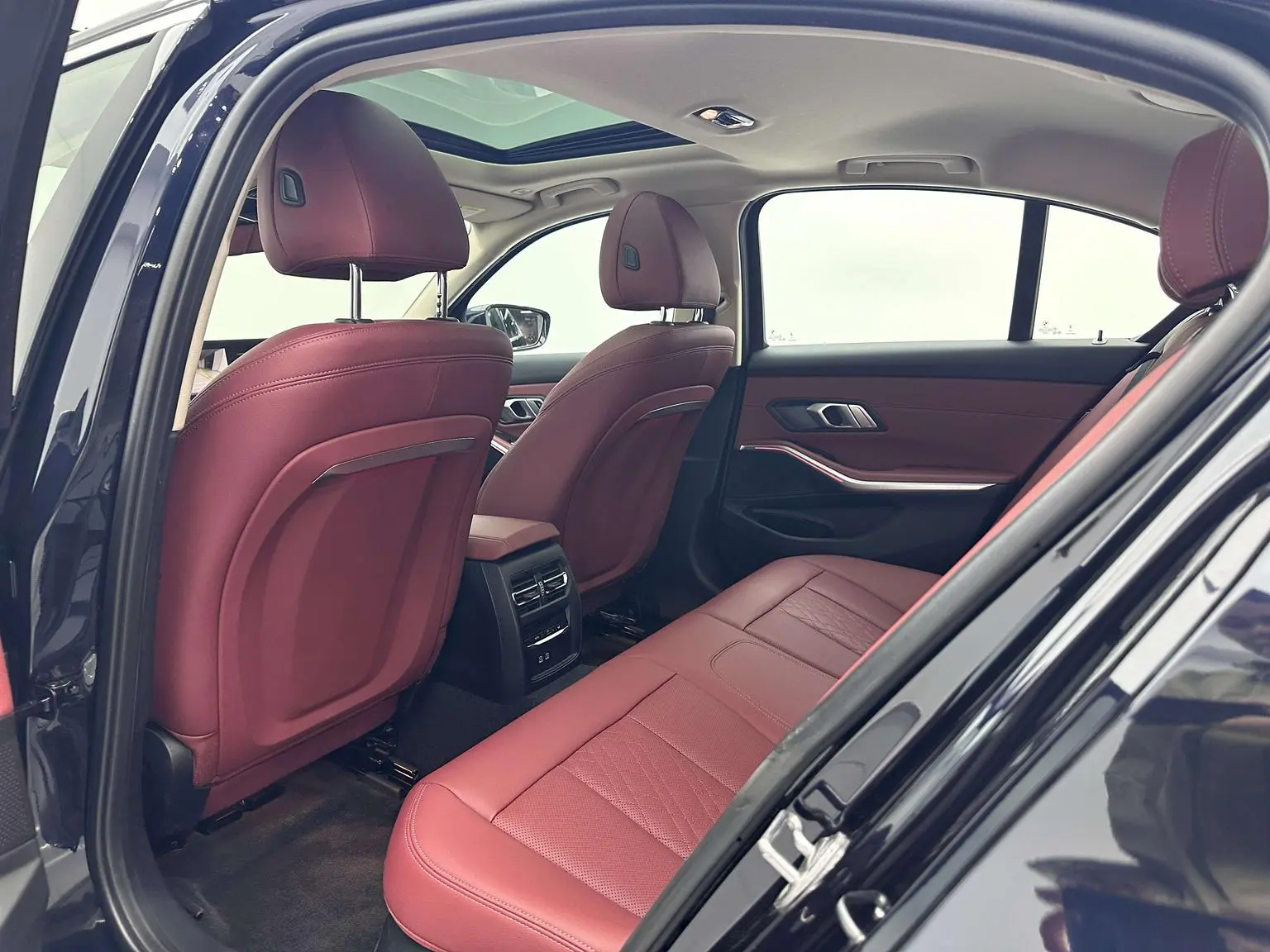 BMW 3 Series 2023 325i M Sport Package
