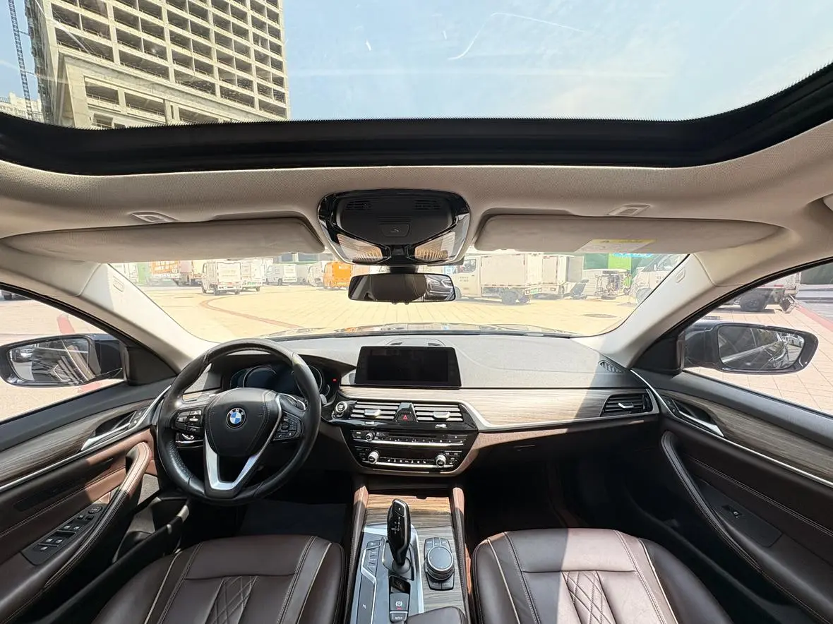 BMW 5 Series 2018 Facelift 530Li Leading Luxury Package